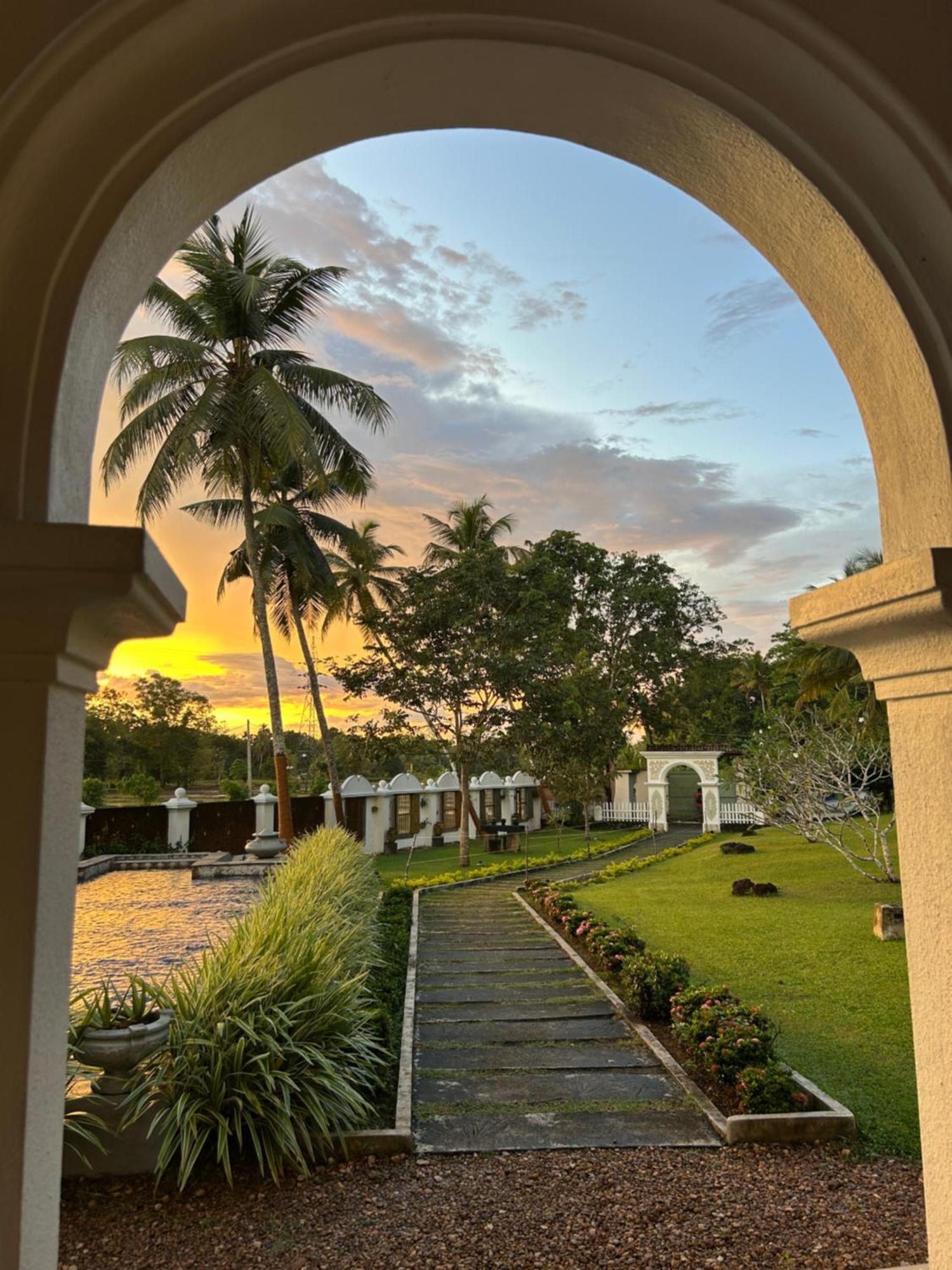 Villa Kubura ฮิกคาดูวา ภายนอก รูปภาพ