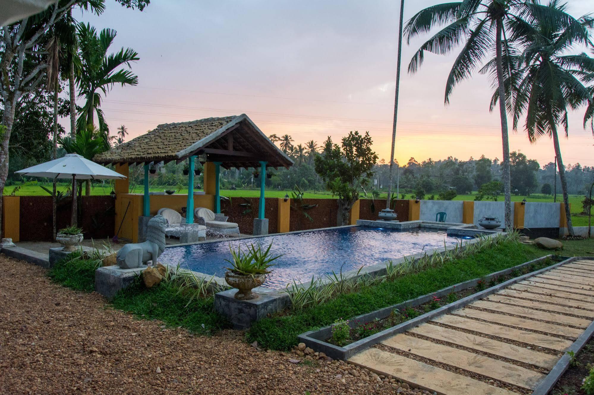Villa Kubura ฮิกคาดูวา ภายนอก รูปภาพ